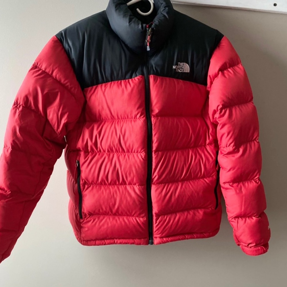 Men’s North Face Red and Black Puffer Jacket